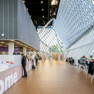 Seattle, Washington, USA - October 2018: Architectural views of the Seattle Public Library.  License Type: media  Download Time: 2022-07-26T20:31:41.000Z  User: adouglaslott59  Is Editorial: Yes  purchase_order:   