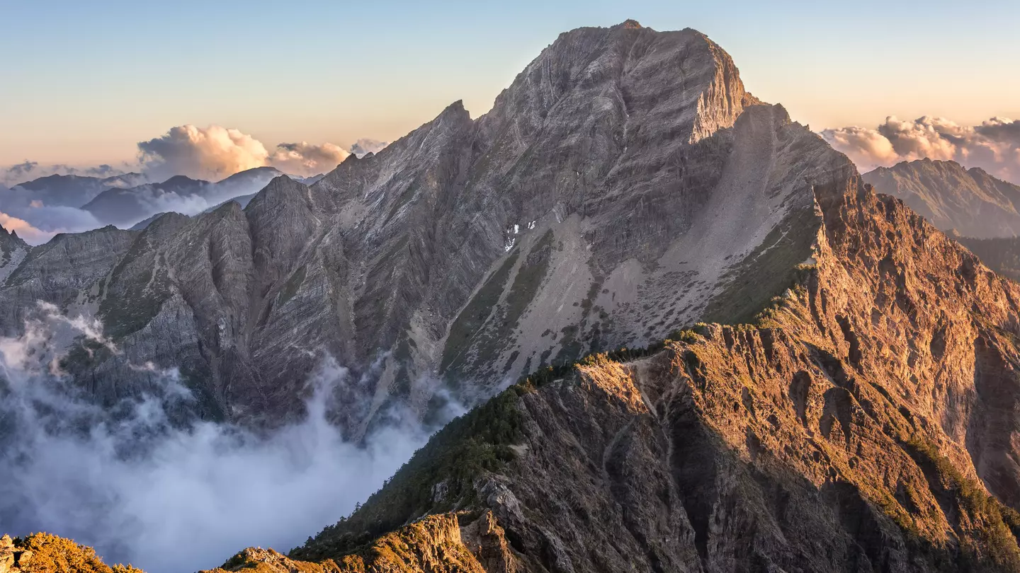 A landscape image of Mt Yushan