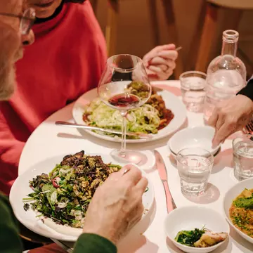 Dining at Comfort Kitchen during a Boston Winter. Sophia Li for Lonely Planet