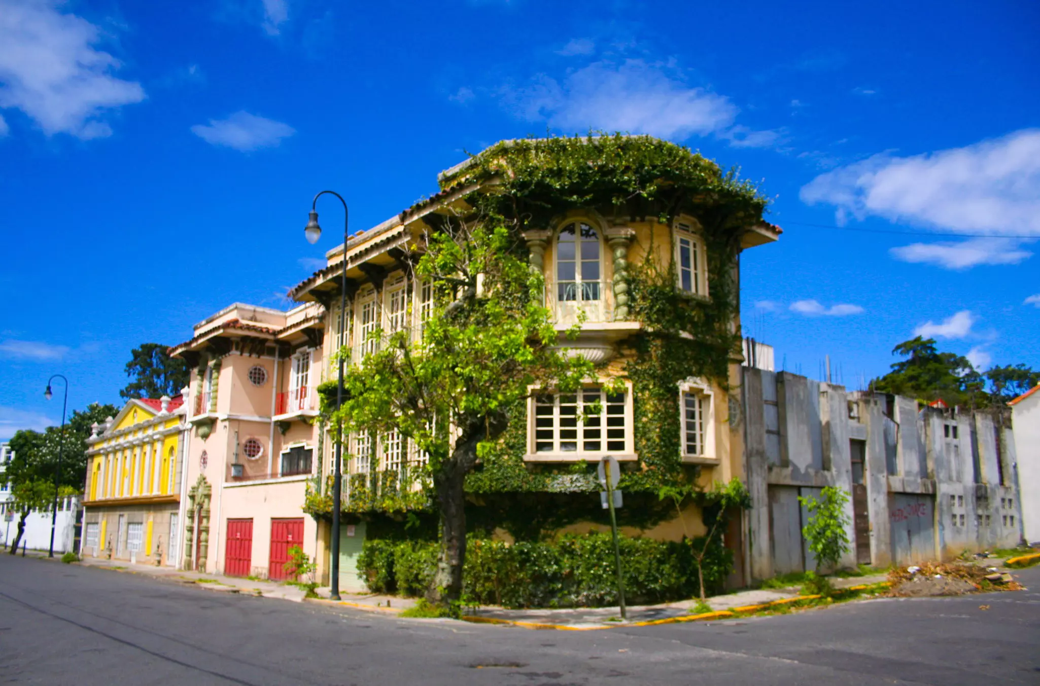 Enjoy a stroll around the atmospheric streets of Barrio Amón © francisco sosa / Getty Images