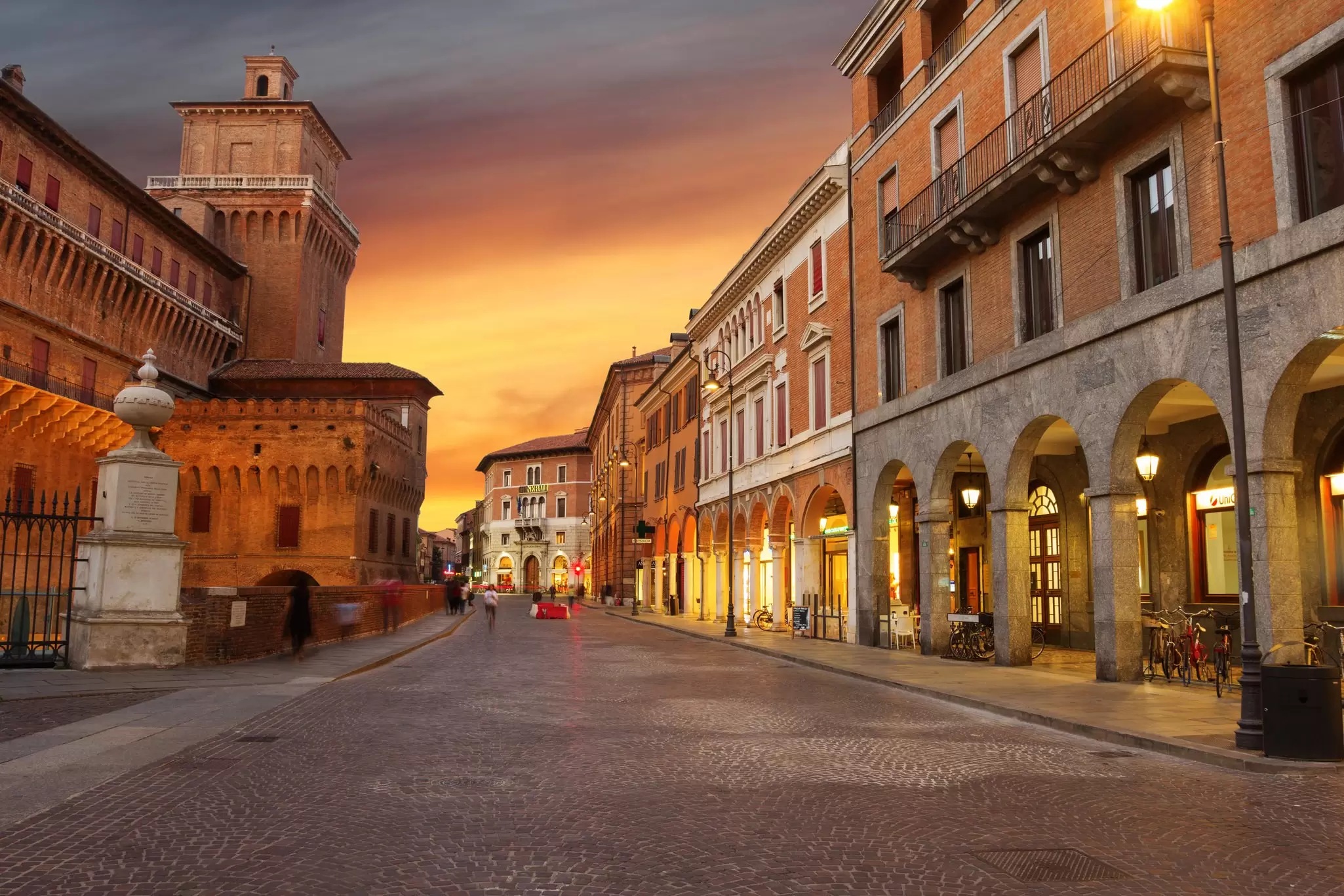 Castello Estense towers over central Ferrara. tverkhovinets / Getty Images