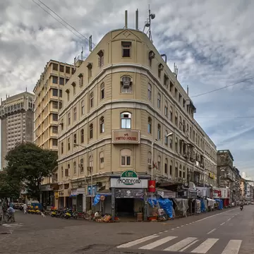 Cafe Mondegar Metro House, Colaba causeway Bombay, Mumbai, Maharashtra, India, Asia.