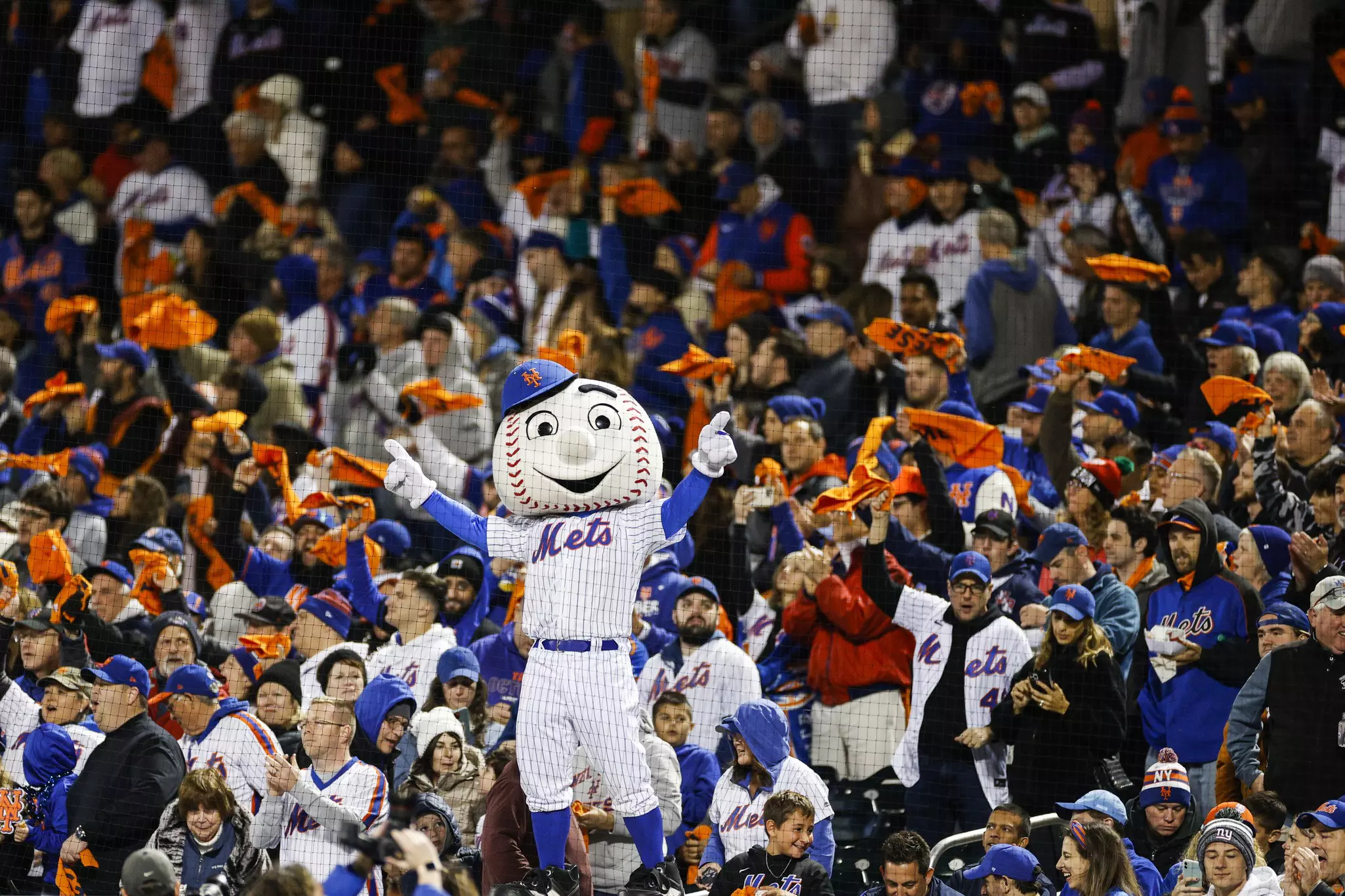 Mr Met has got to be the most appealing mascot in all of Major League Baseball © Sarah Stier / Getty Images