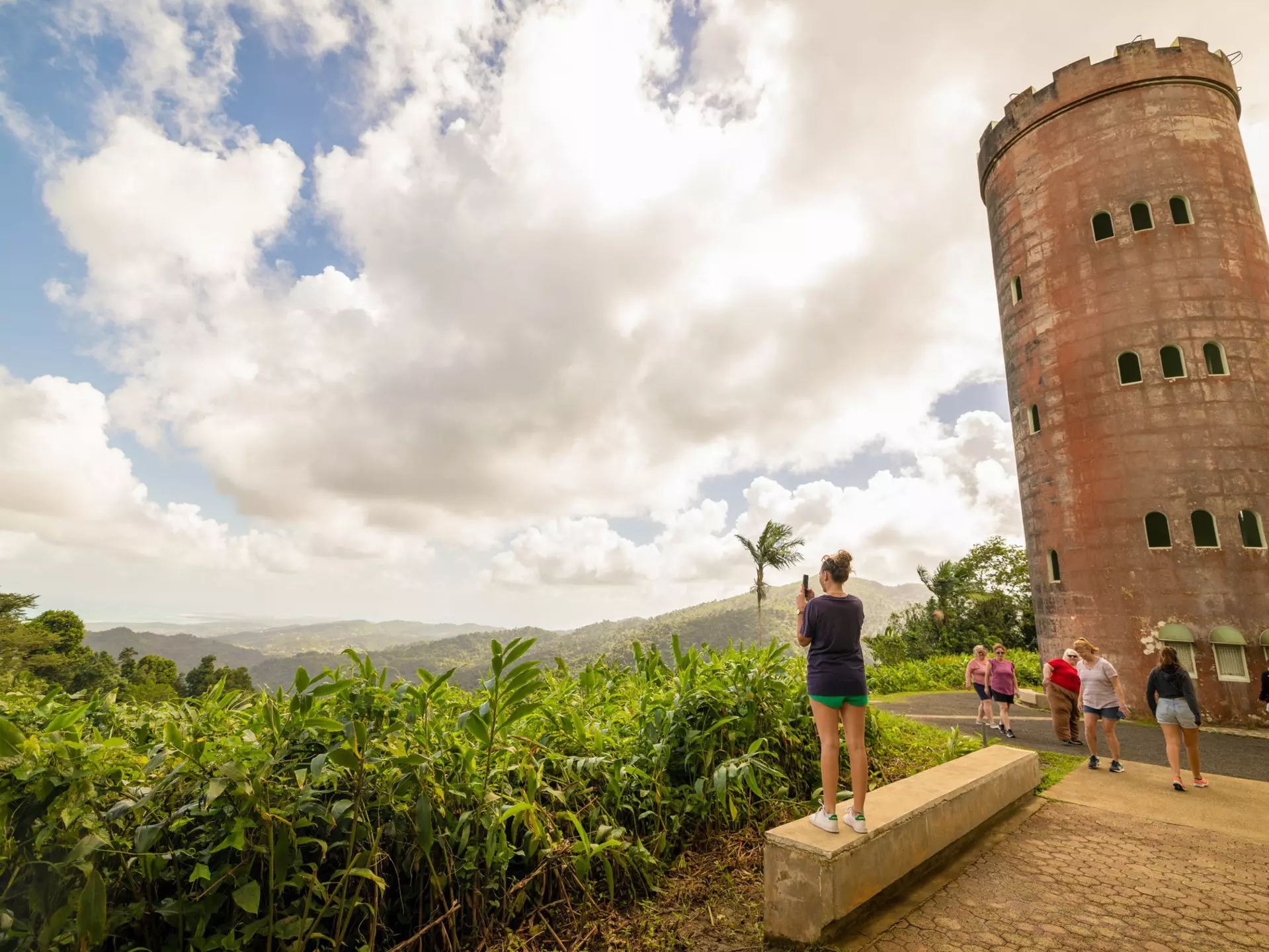 Here's how to see the best of Puerto Rico's El Yunque National Forest in a day. Alejandro Granadillo/Lonely Planet