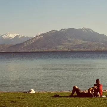 Relaxing on the waterfront of Lake Annecy. Ann Douglas Lott/Lonely Planet