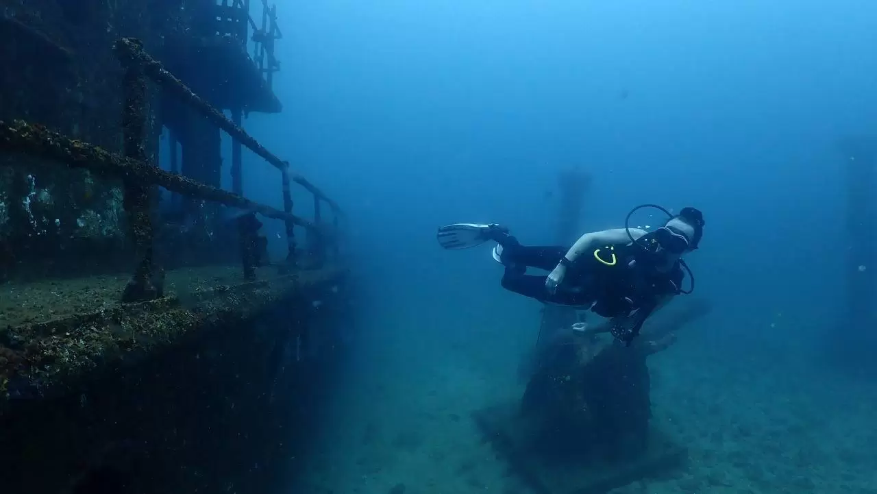 A diver at the Navy Underwater Museum and Shipwreck, Trincomalee. Epic Ocean Adventures