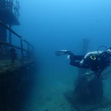 A diver at the Navy Underwater Museum and Shipwreck, Trincomalee. Epic Ocean Adventures