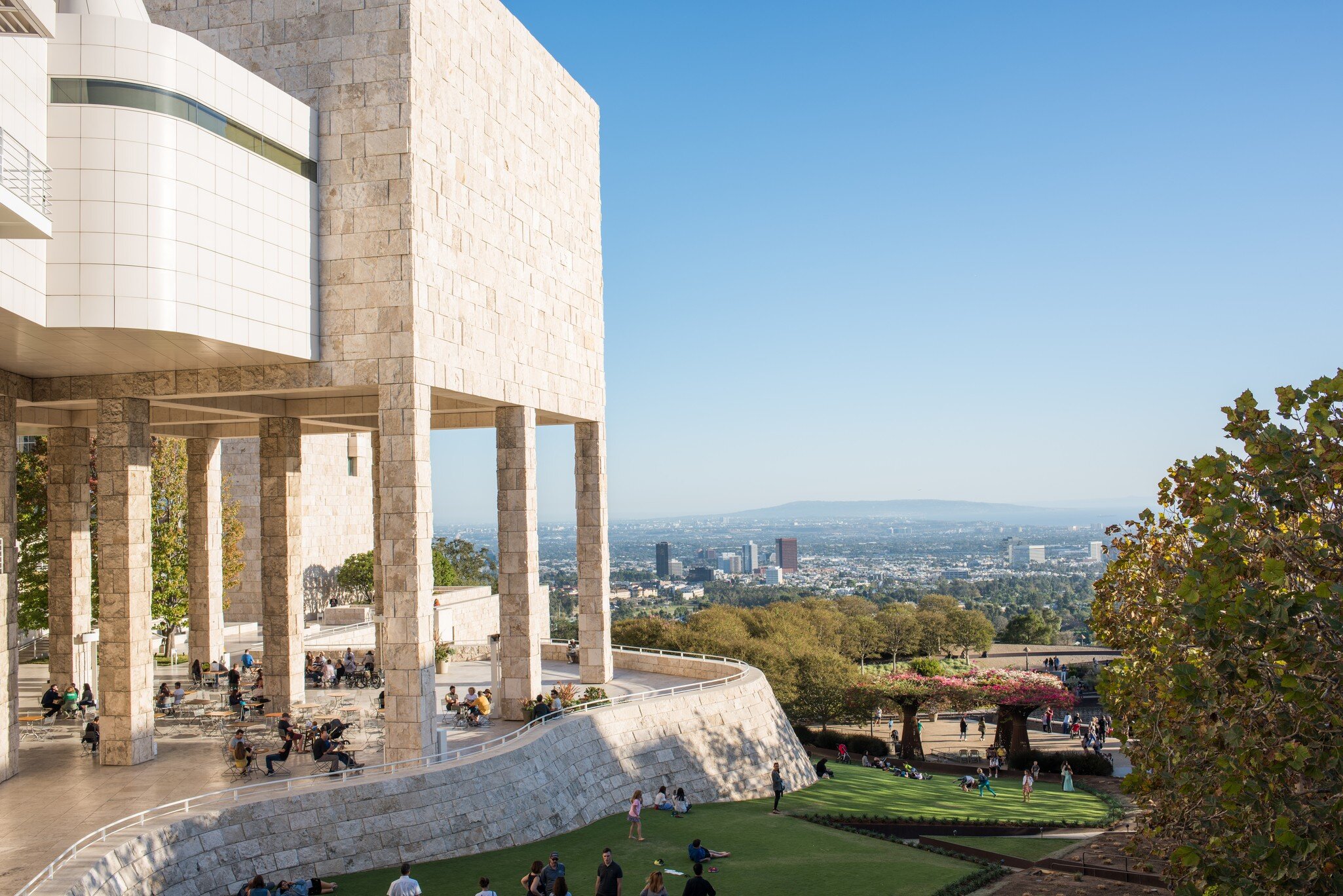 Los Angeles, CA: October 21, 2017:   The Getty Center in Los Angeles.  The Getty Center opened its doors in  December 16, 1997.  , License Type: media, Download Time: 2025-07-24T09:45:34.000Z, User: oneseven7891, Editorial: true, purchase_order: 56530 - Guidebooks, job: Global Publishing WIP, client: Experience California 2, other: Dominic Allen