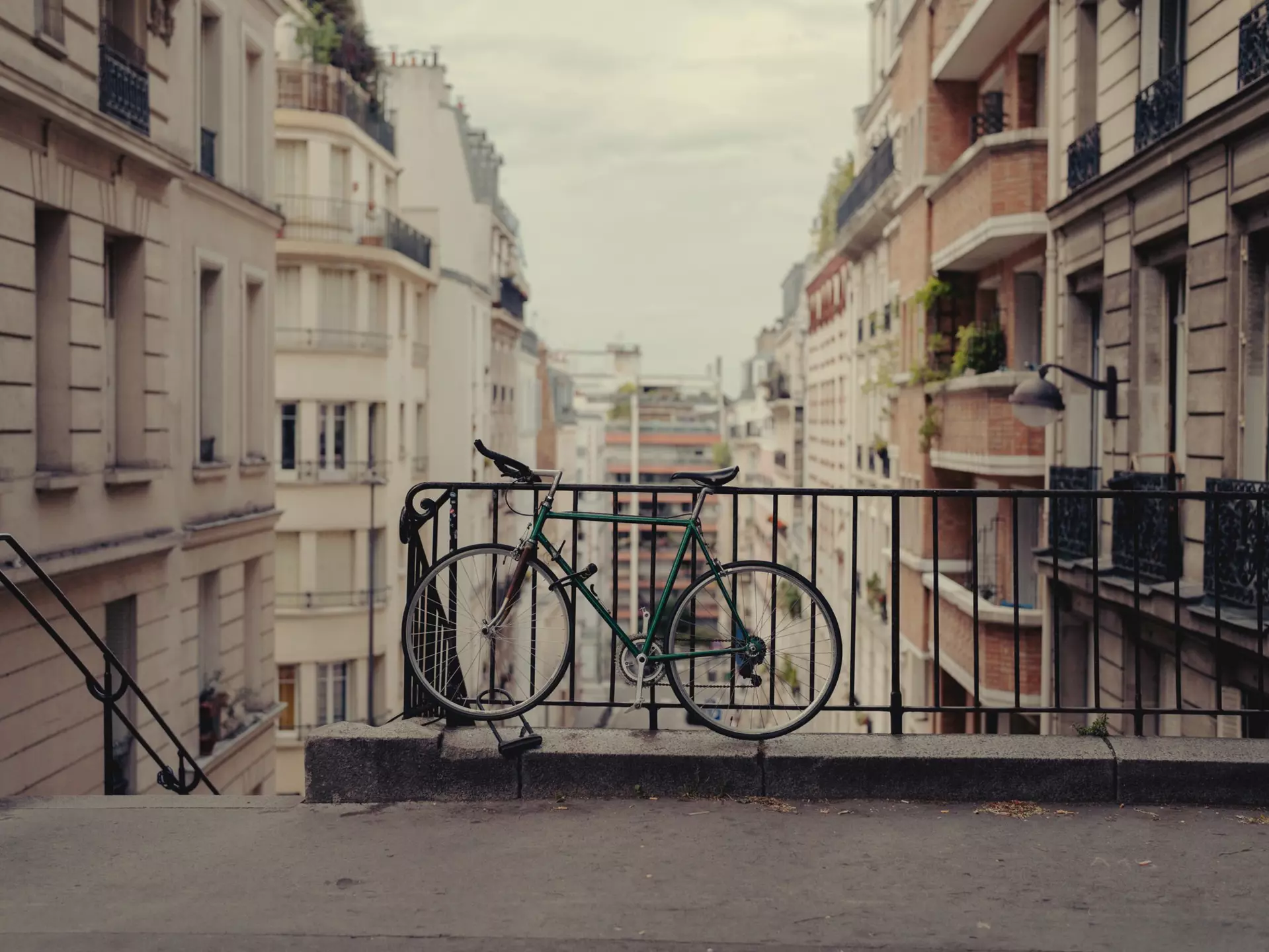 Lone bicycle in Montmartre and Northern Paris, Rue Caulaincourt, Paris, France. 