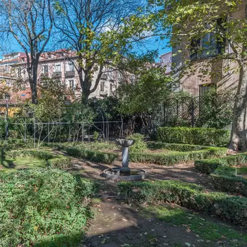 View of the Jardín del Príncipe Anglona in the La Latina neighborhood of Madrid, Spain.