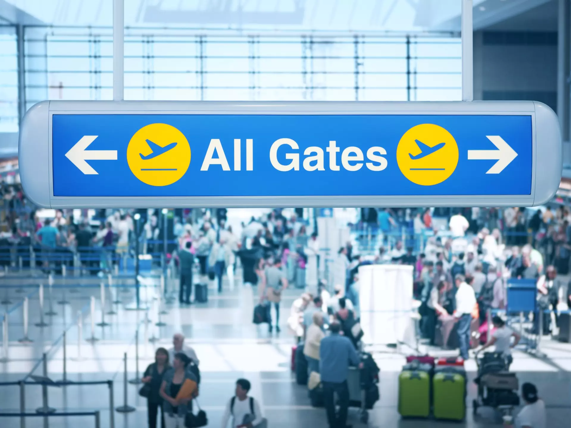 Budget for extra time when traveling through any of the London airports this summer © narvikk / istock / Getty Images Plus