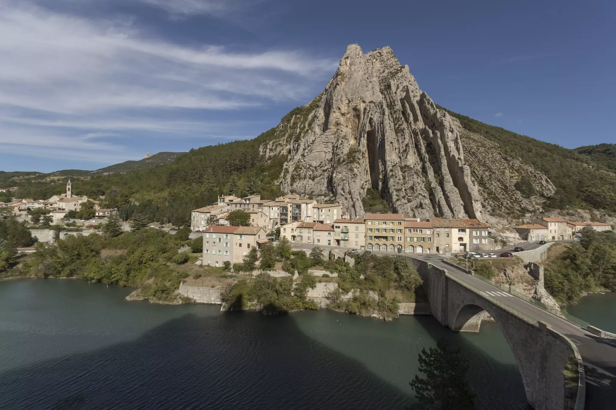 Lonely Planet Magazine, Issue 114, June 2018, France, Route Napoleon
The Durance River flows through the town of Sisteron.