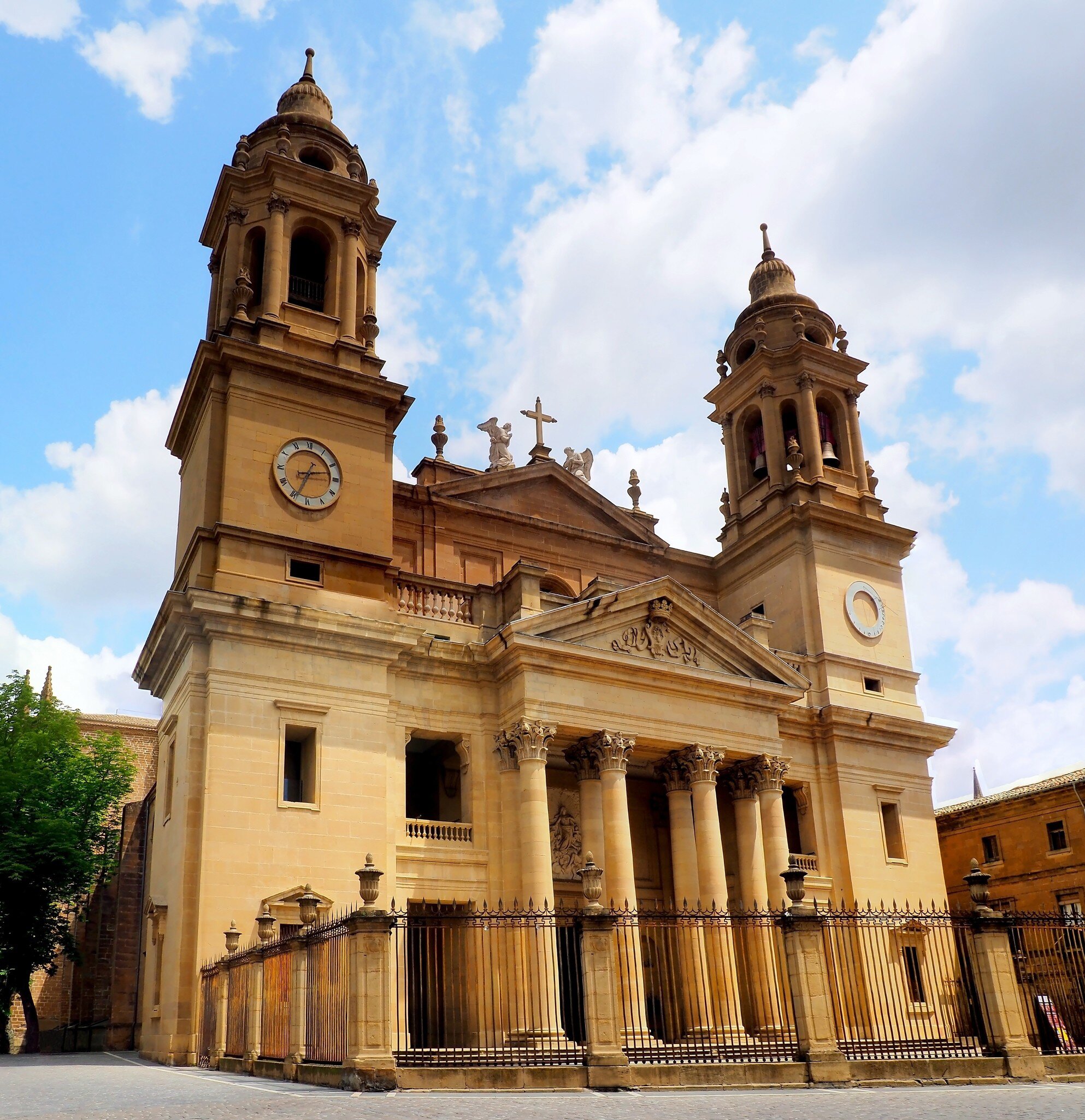 Facade of the Catedral de Santa María in Pamplona, Spain.