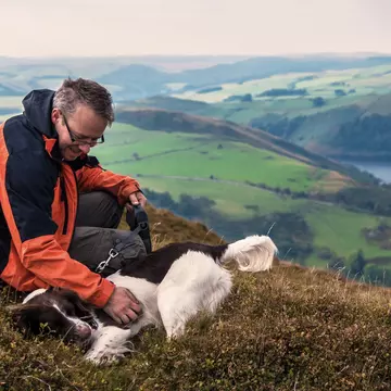 Along Glyndŵr’s Way, hikers can take in the Welsh countryside – and feel the spirit of legendary medieval leader Owain Glyndŵr © VWB photos / Getty Images