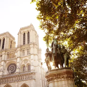 Equestrian statue outside Notre Dame.
LP Traveller Magazine, Issue 64, Paris, 21 Fun things to do in Paris, Extras, Lonely Planet Traveller Magazine