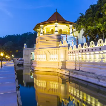 Temple of the Sacred Tooth Relic, Kandy