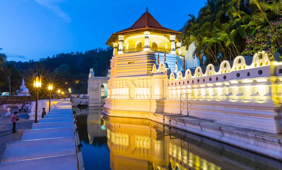 Temple of the Sacred Tooth Relic, Kandy