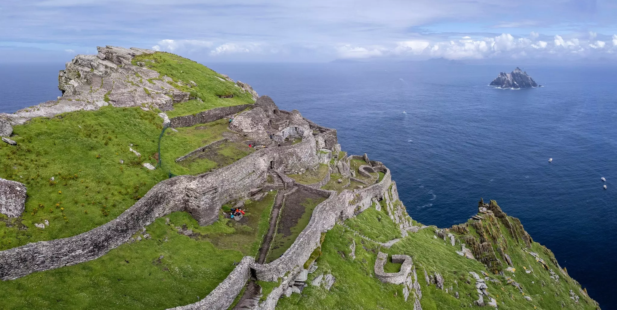 monastery at the top, Skellig Michael island, Mainistir Fhionáin (St. Fionan’s Monastery), county Kerry, Ireland, United Kingdom, License Type: media, Download Time: 2025-12-04T16:25:03.000Z, User: nic.dhoedt_lonelyplanet, Editorial: false, purchase_order: 56530 - Guidebooks, job: Global Publishing WIP , client: Lonely Planet Ireland 17, other: Nicolas D'hoedt