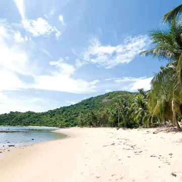 Lying 18 km offshore from Hoi An, the Cham Islands (known locally as Cu Lao Cham) feature beautiful seascapes and landscapes.