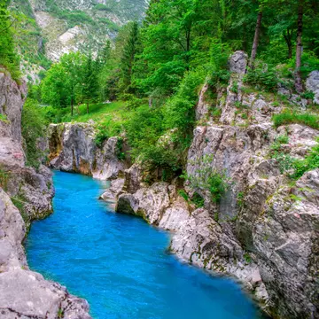 The Juliana Trail takes in the Soča River as it circumnavigates Triglav National Park. Tomas1706 / Getty Images