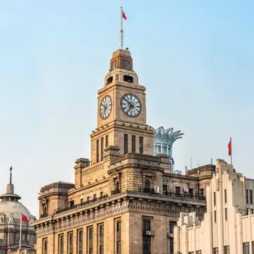 SHANGHAI - APRIL 7: custom house rooftop the bund on april 7th, 2013 in Shanghai. Customs house is an 8 storey building, built in 1927 remains a customs house today
153043433
ancient, architecture, asia, building, bund, china, chinese, clock, custom house, exteriors, famous place, heritage, historic, historical, history, landmark, modern, nobody, old, outdoors, rooftop, shanghai, shanghai bund, the bund, travel, travel destination