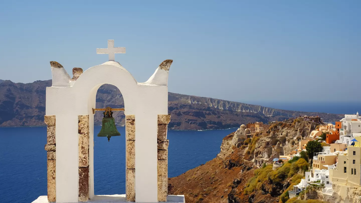 Oia village, Santorini. nexusby/Shutterstock