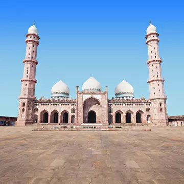 Taj-Ul-Masajid mosque