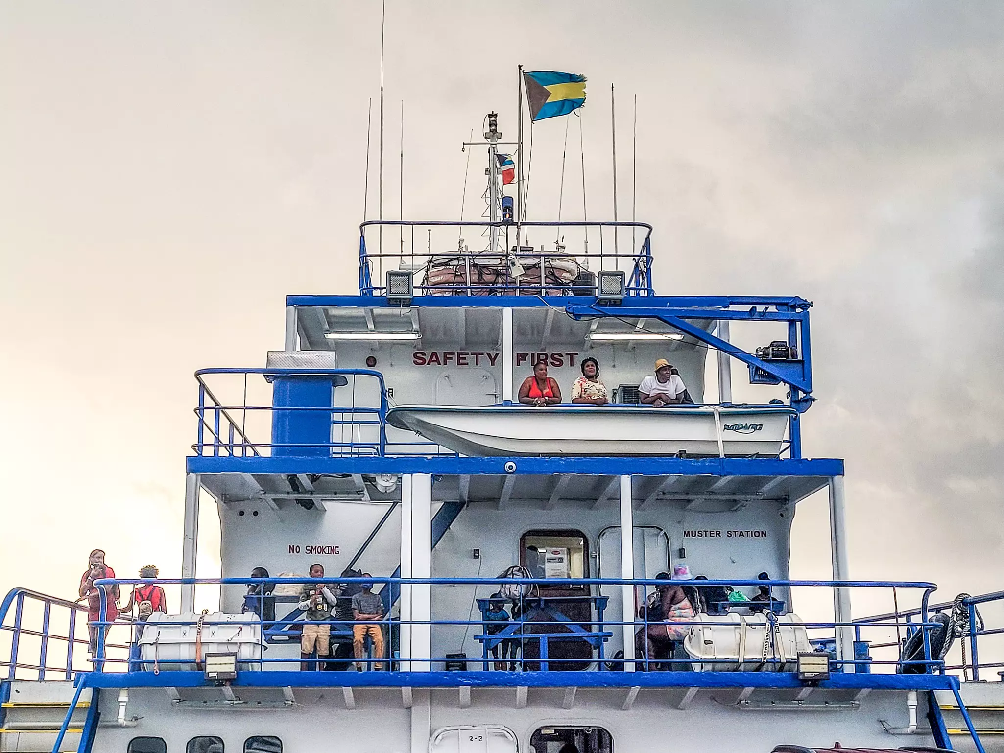 The M/V Bahamas Daybreak gets underway © Juan Martinez
