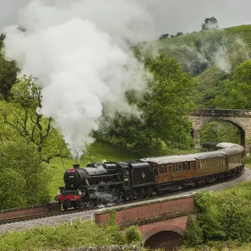 A Black 5 train on the North Yorkshire Moors Railway in Yorkshire, England.