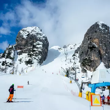 A downhill ski run in Cortina d’Ampezzo, where the alpine skiing competition of the 2026 Winter Olympics will take place. Krzysztof Nahlik/Getty Image