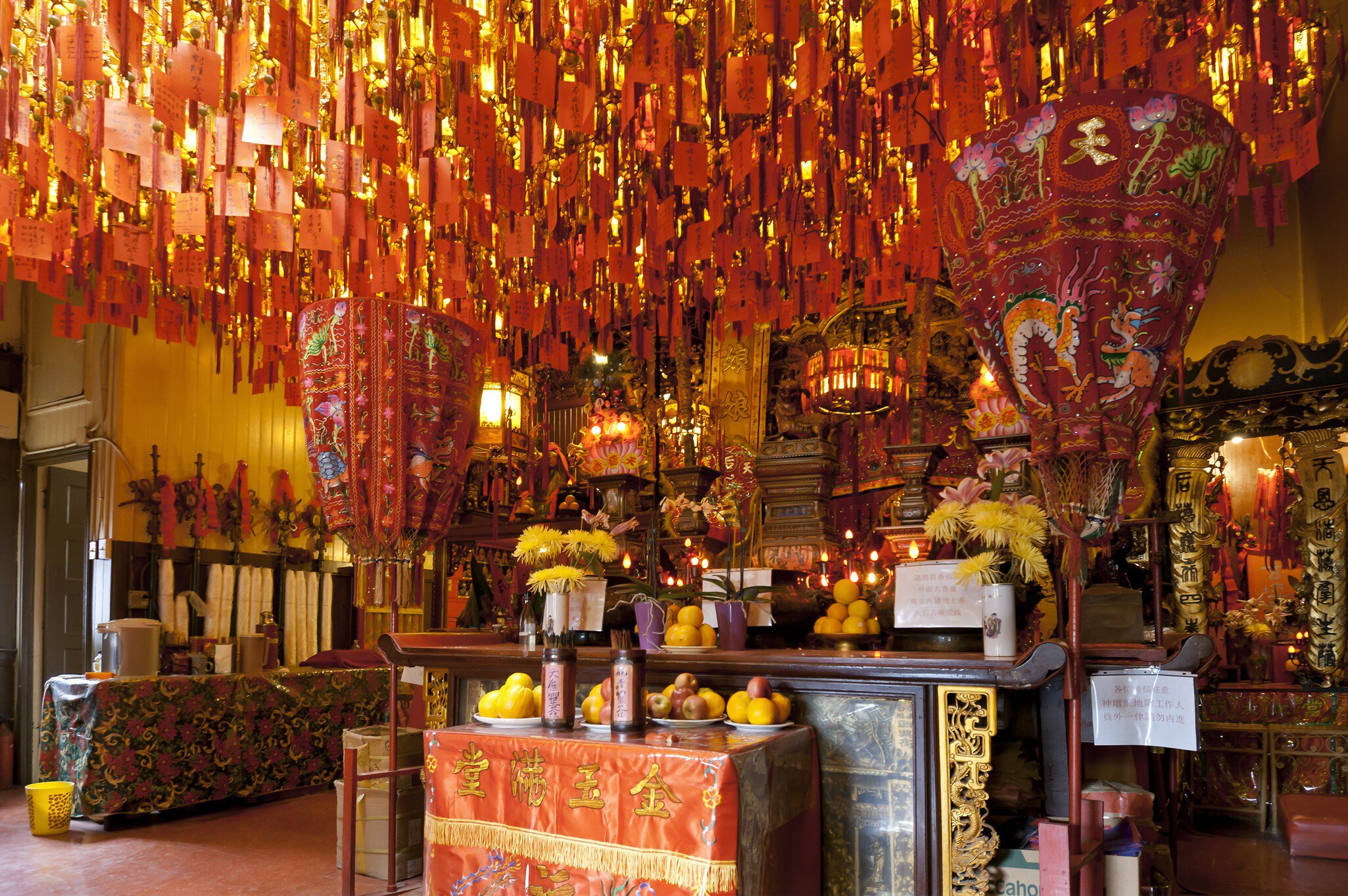 Tien Hou (Tin How) Temple in Chinatown atop 125 Waverly Place.