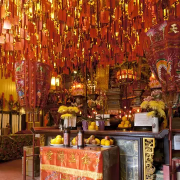Tien Hou (Tin How) Temple in Chinatown atop 125 Waverly Place.