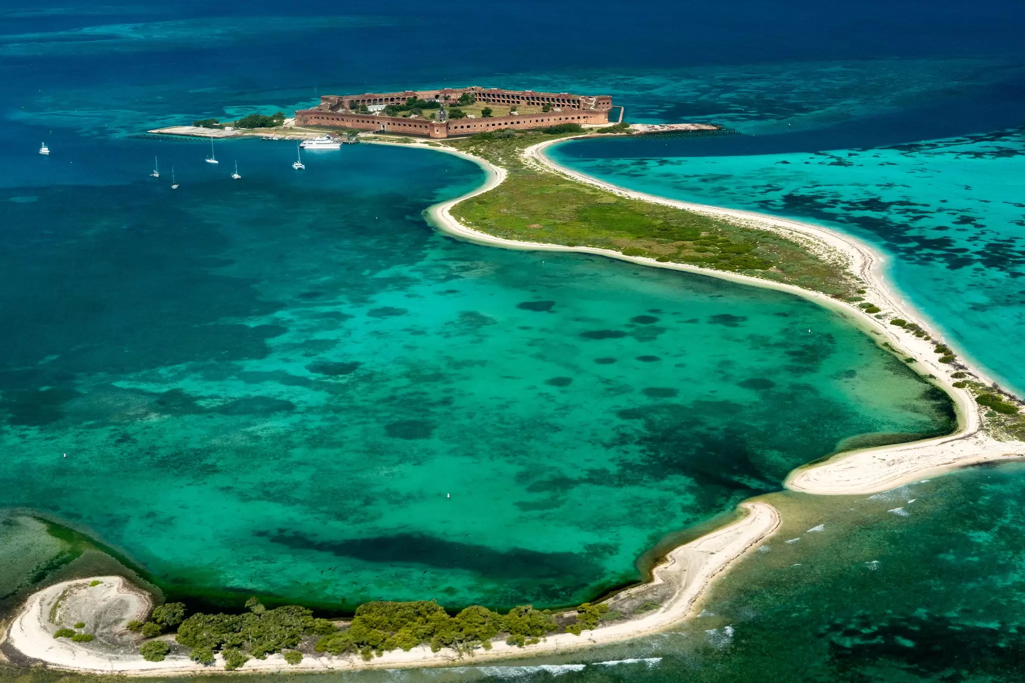 Float Plane View of Dry Tortugas National Park, Florida, License Type: media, Download Time: 2025-05-29T14:40:59.000Z, User: lonelyplanetmedia, Editorial: false, purchase_order: 65050 - Digital Destinations and Articles, job: Global Publishing WIP, client: Global Publishing WIP, other: Peterson Haggarty // SS Comp Ingestion