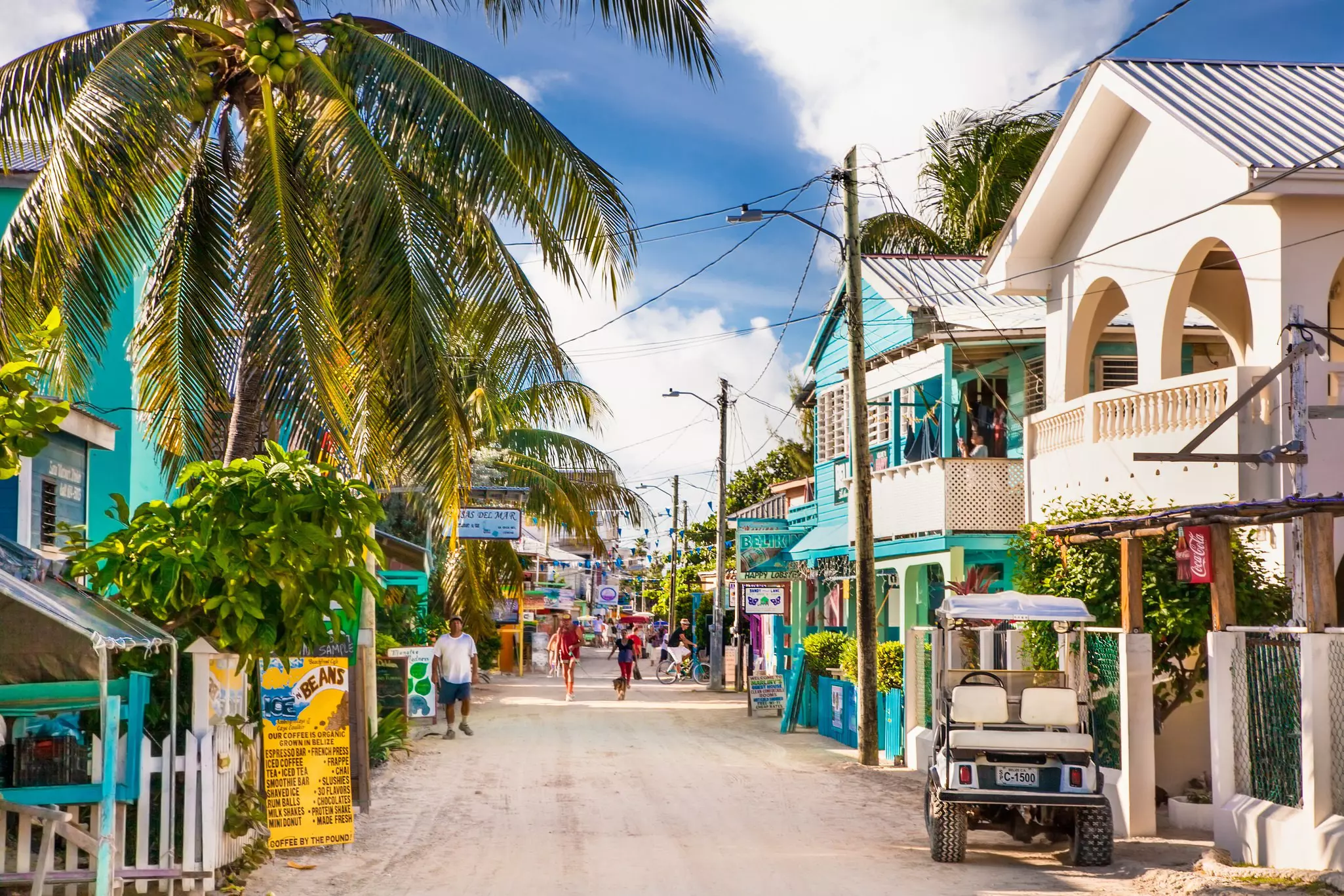 Islands like Caye Caulker are great family-friendly stops © Aleksandar Todorovic/Shutterstock