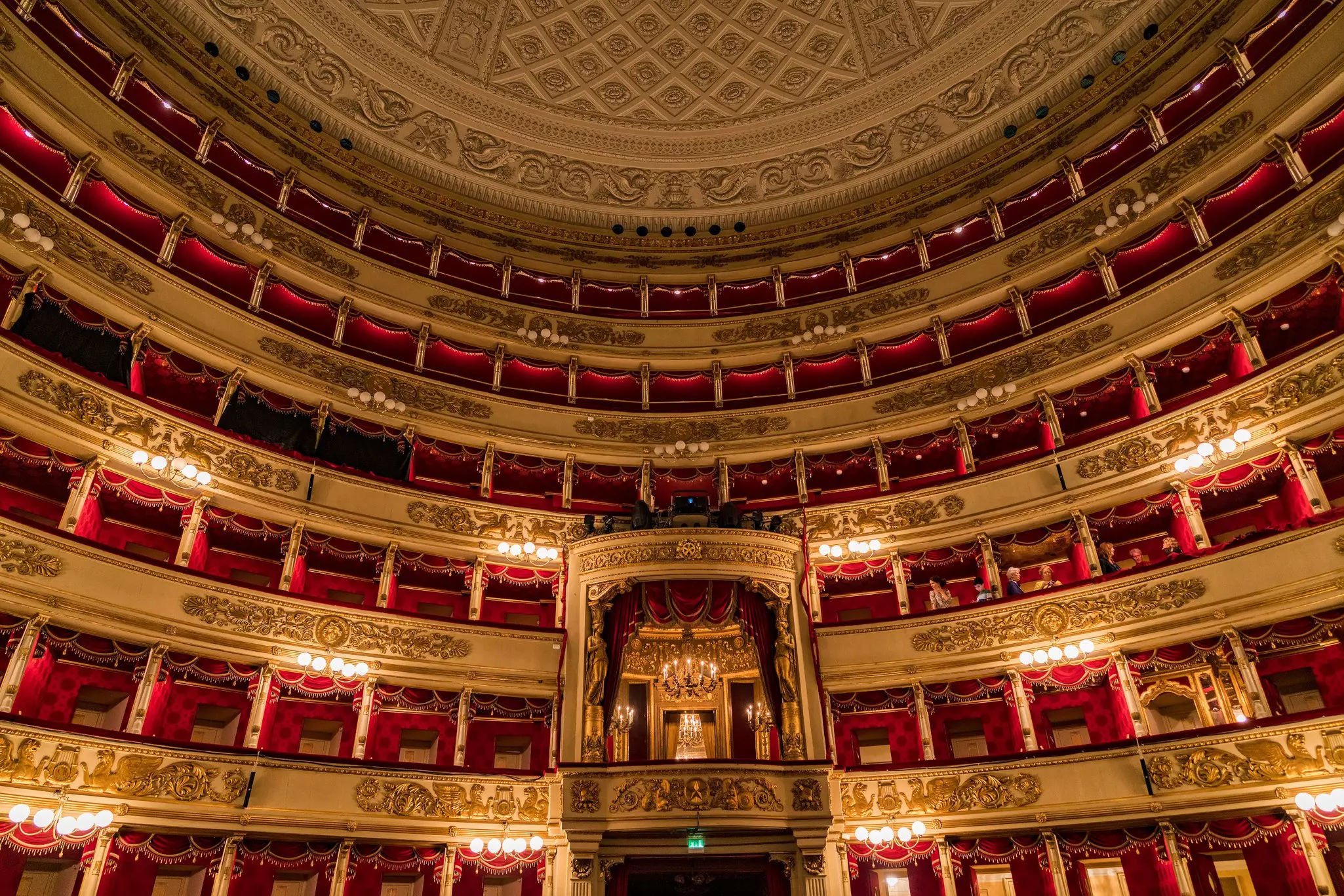 Tickets for a night at the opera can range between €100-300 © posztos/Shutterstock