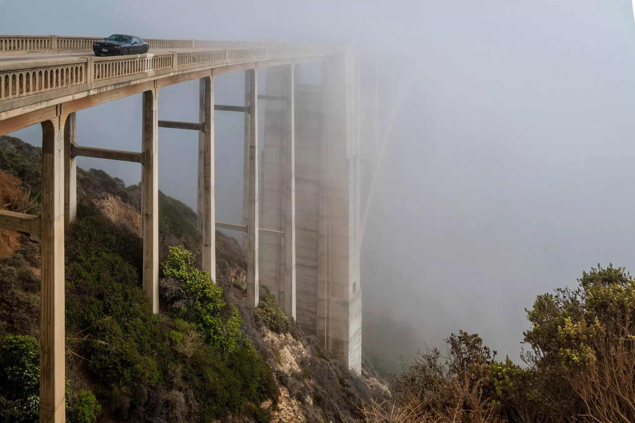Misty Bixby Bridge is a famous landmark among California’s famed PCH © Yiming Chen / Getty Images