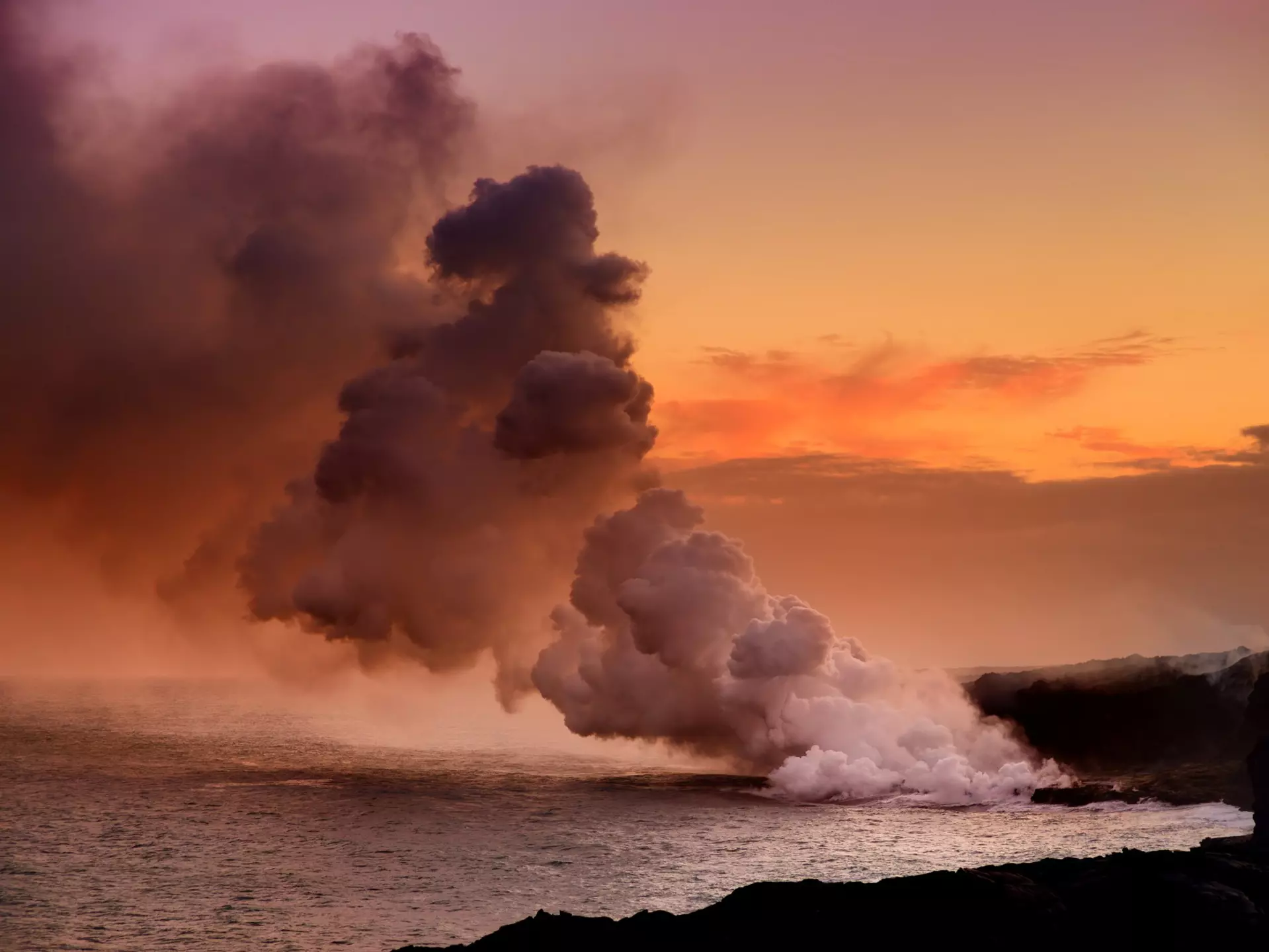 Kilauea Volcano, Hawaiʻi Volcanoes National Park. MNStudio/Shutterstock