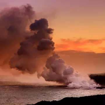 Kilauea Volcano, Hawaiʻi Volcanoes National Park. MNStudio/Shutterstock
