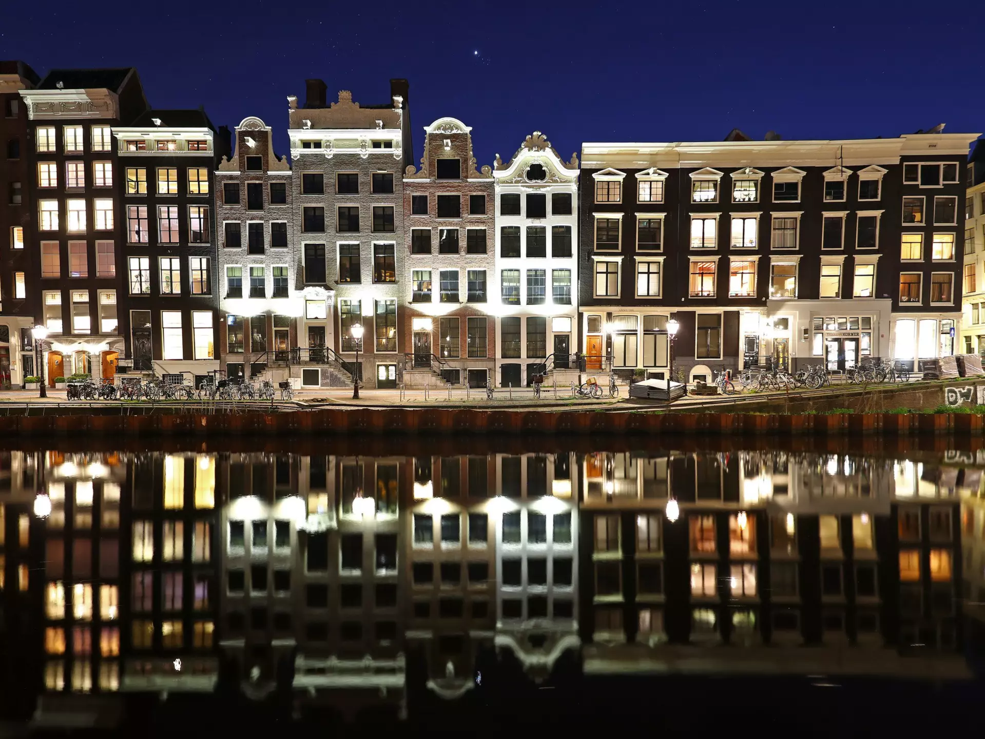 Starting in 2024, hotel taxes will go up by 5.5% in Amsterdam © Dean Mouhtaropoulos / Getty Images