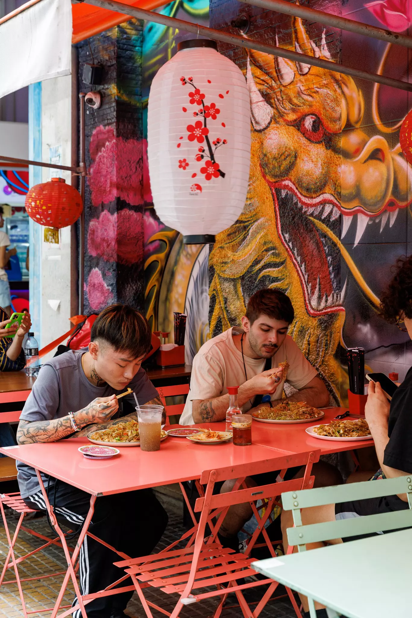 Outside lunch at Laomazi, Liberdade