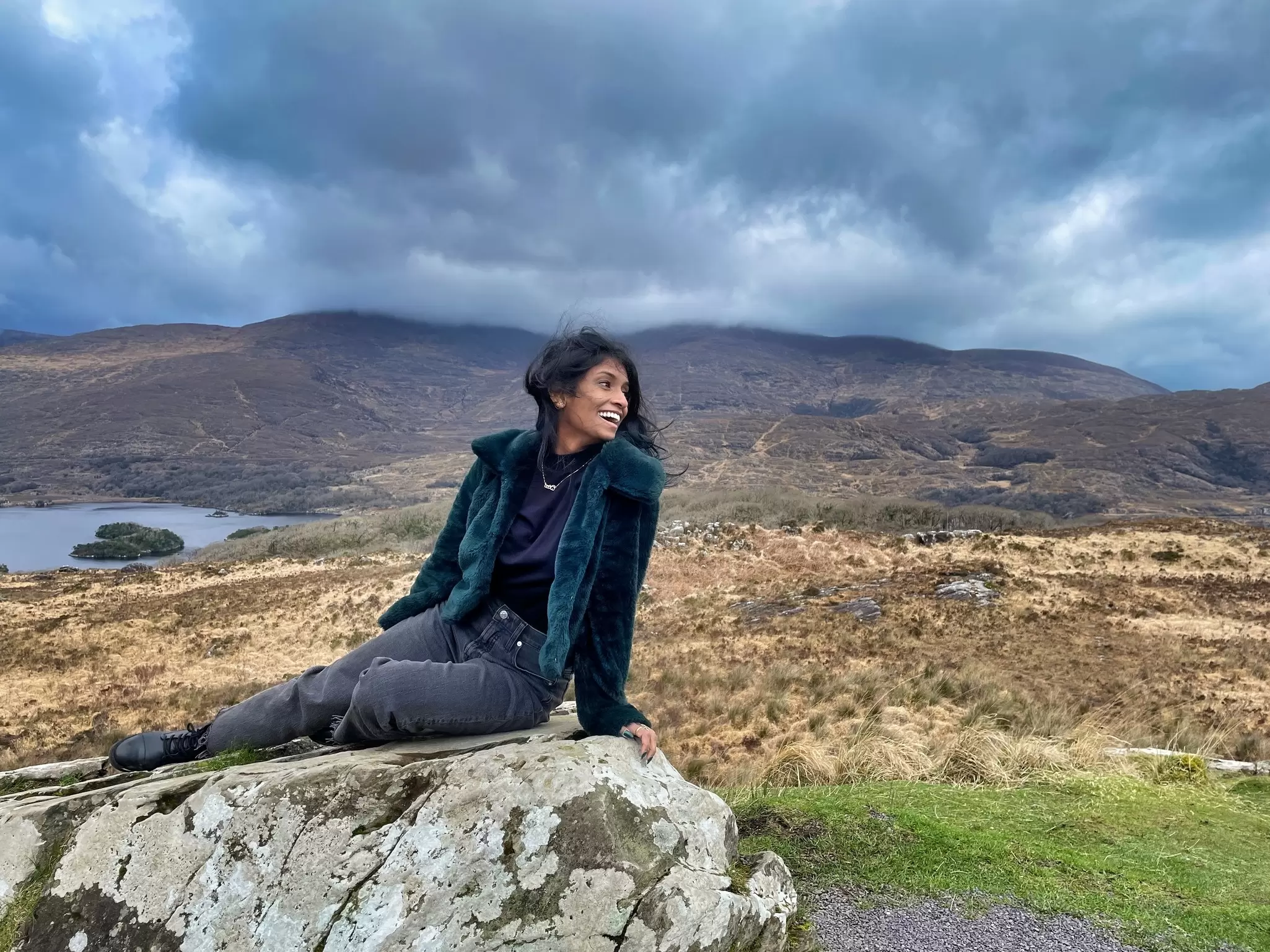 Lonely Planet social media editor Deepa Lakshmin shares how to get the most out of Ireland’s Wild Atlantic Way © Deepa Lakshmin / Lonely Planet