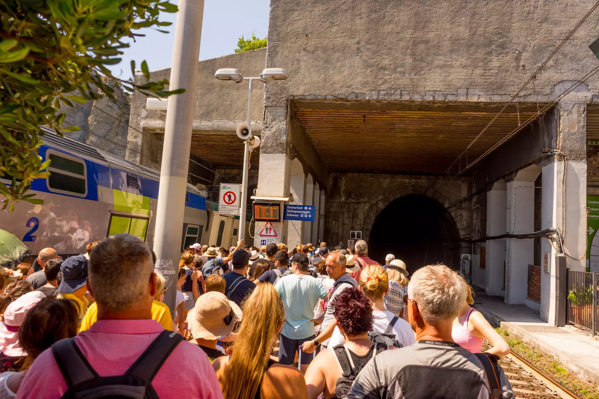 By developing trains geared toward tourists, the new program hopes to relieve stress on existing services © SkandaRamana / Shutterstock