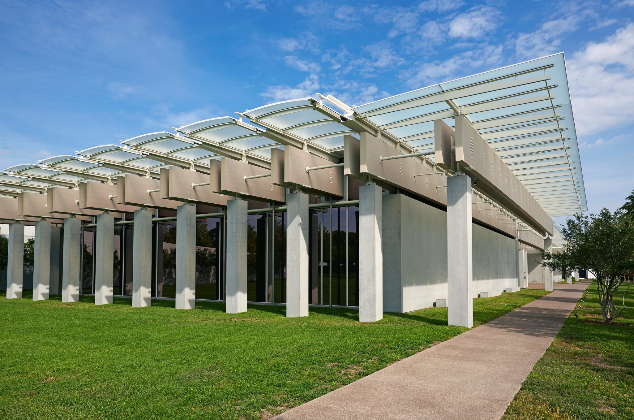 The Kimbell Art Museum in the cultural quarter of Fort Worth. Designed by architect Louis I. Kahn it was established in 1972.