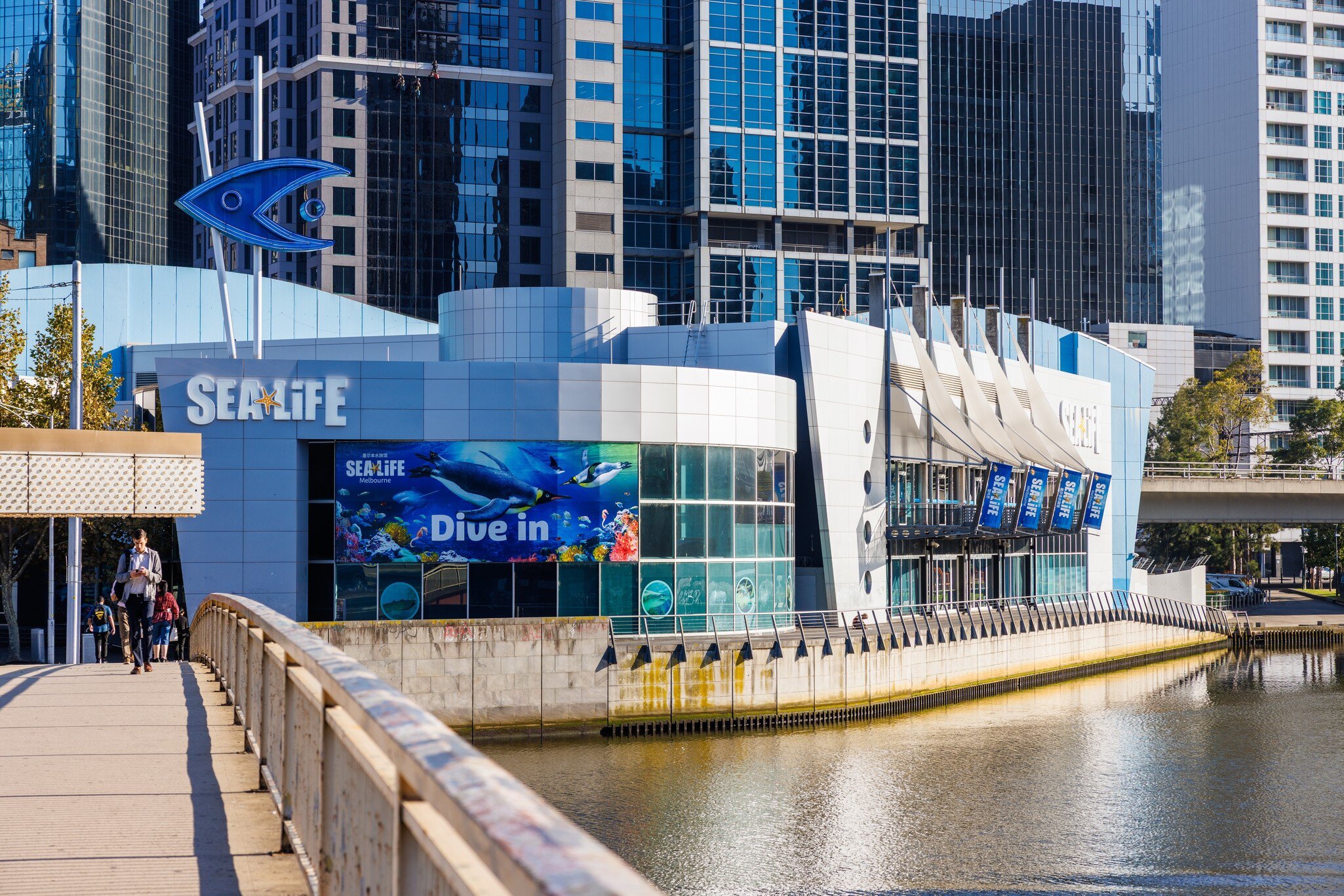 Exterior of the Sea Life Melbourne Aquarium, a Southern Ocean and Antarctic aquarium in central Melbourne, Australia. It is located on the banks of the Yarra River.