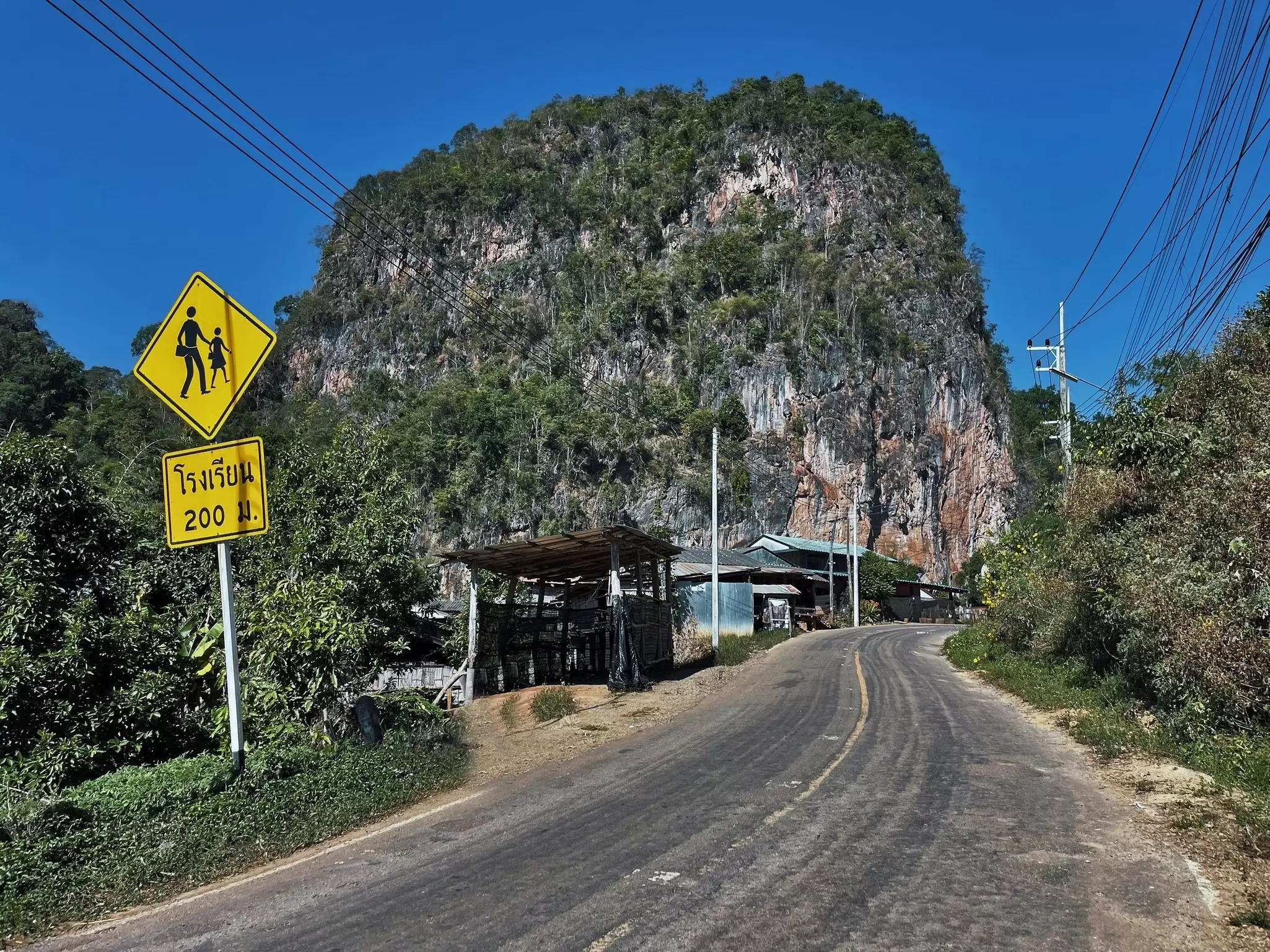 The Mae Hong Son loop in northwest Thailand. PhotoFra/Shutterstock