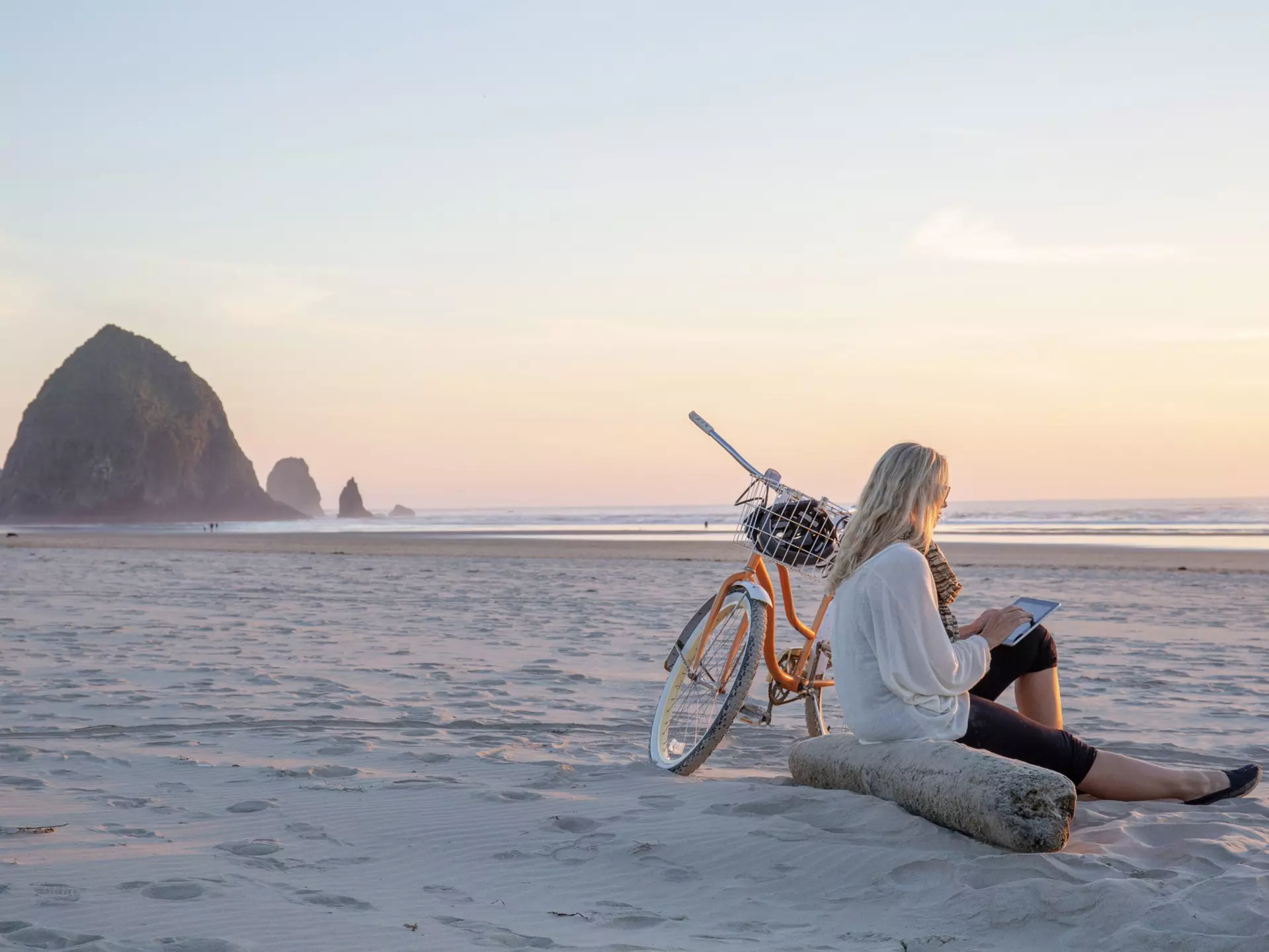 Experience Oregon on a budget with these money-saving tips © AscentXmedia / Getty Images