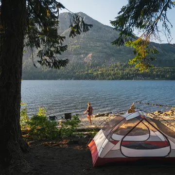 Washington has incredible camping spots, such as Lake Wenatchee in the North Cascade Mountains © Cavan Images / Getty Images