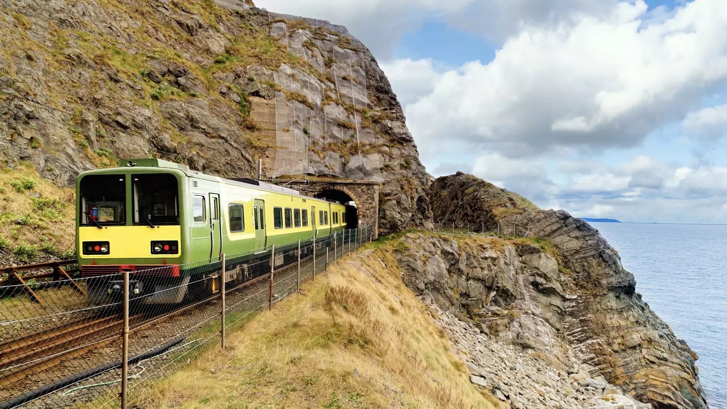 You don’t need to rent a car to get around Ireland: Irish Rail’s network connects major cities throughout the country © Dawid K Photography / Shutterstock