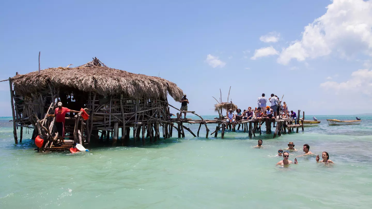 JE1BHF The famous Pelican bar located in the sea in Jamaica.