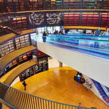Birmingham / England - March 9th 2020: Interior of the Public Library, Great Britain  License Type: media  Download Time: 2023-06-13T23:41:39.000Z  User: mvm_lonelyplanet  Is Editorial: Yes  purchase_order:  56530/Global Publishing-WIP/  